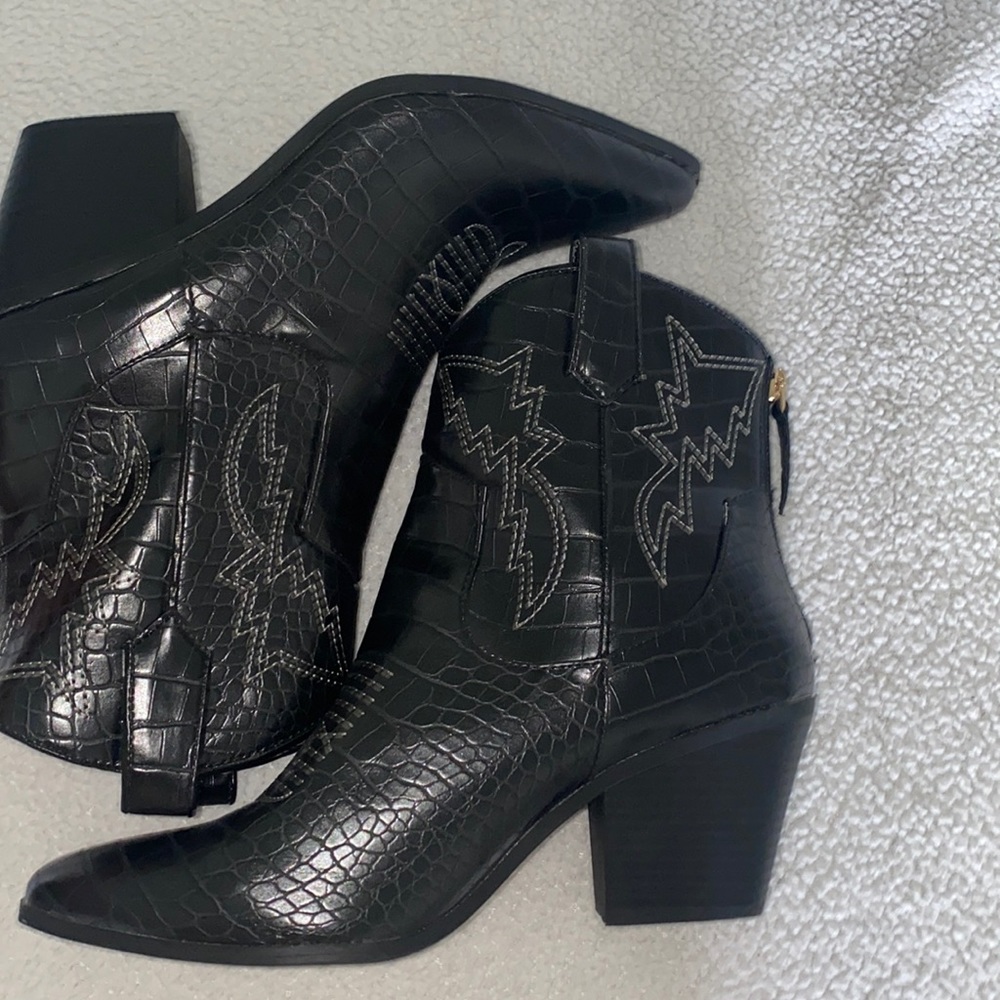 NEVER worn cowgirl boots